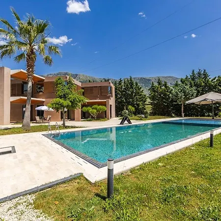 Fllad E Vale Luxury Private Pool By Pikhost Trajas